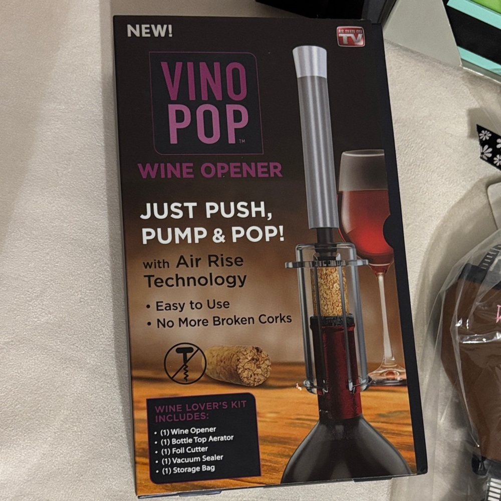 Wine Accessory Gift Set - Picture 5 of 8